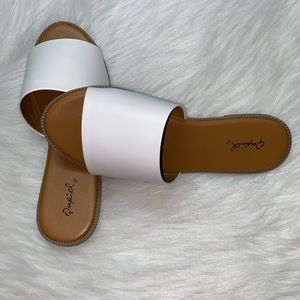 Women shoes sandals